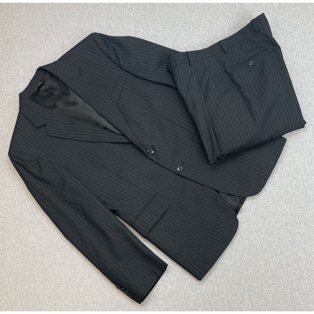 Jos A Bank Suit Men 39R Black Pinstripe 100% Wool 2-Button Pants 34x29 - 2 Piece